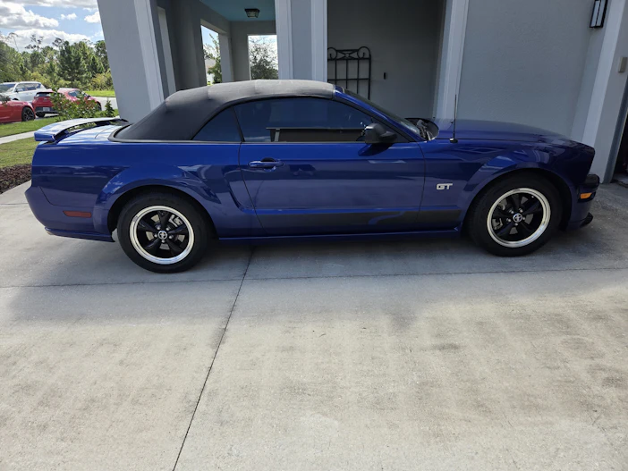2005 Ford Mustang