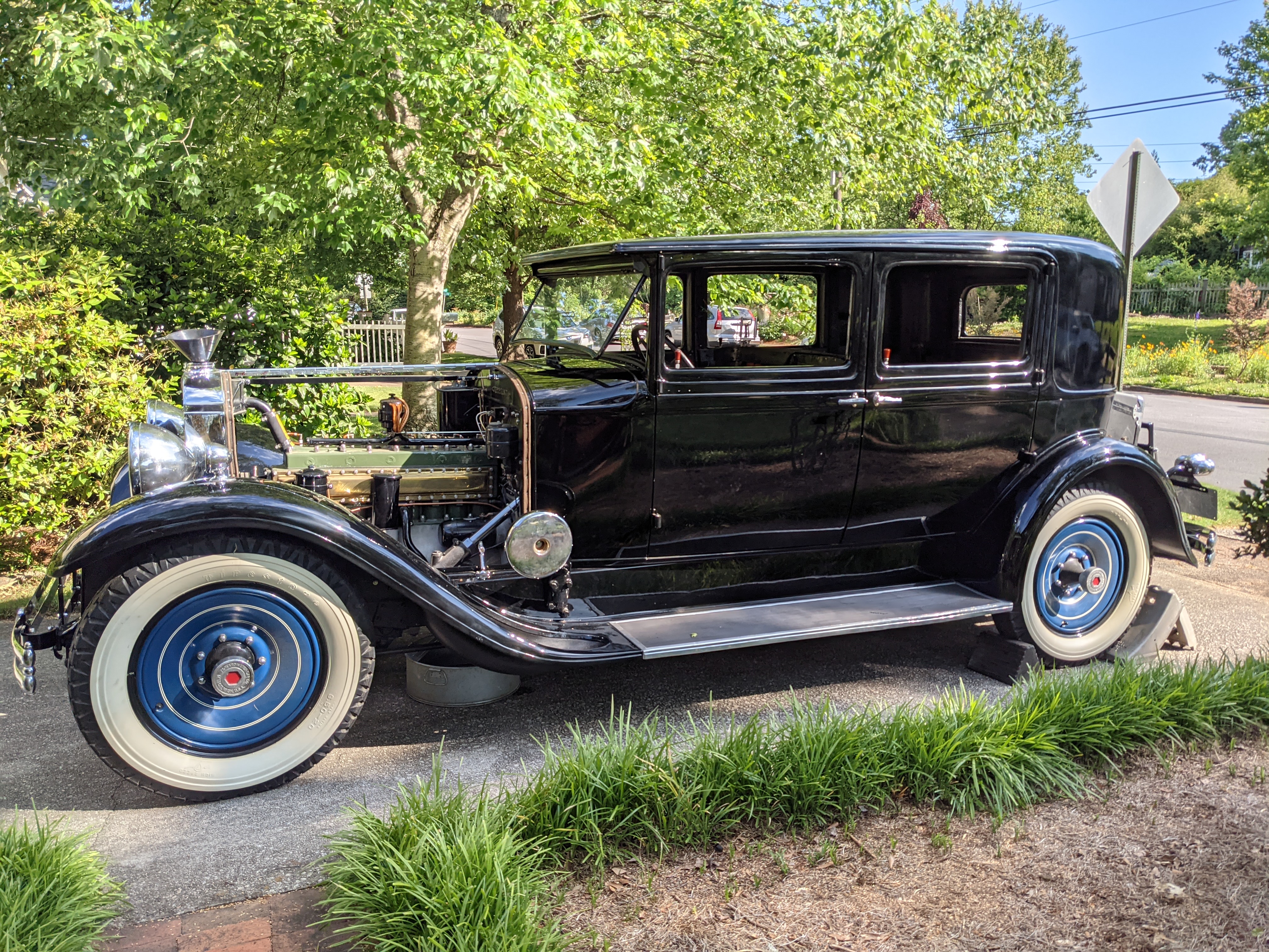 1930 Packard Standard Eight-Series 733