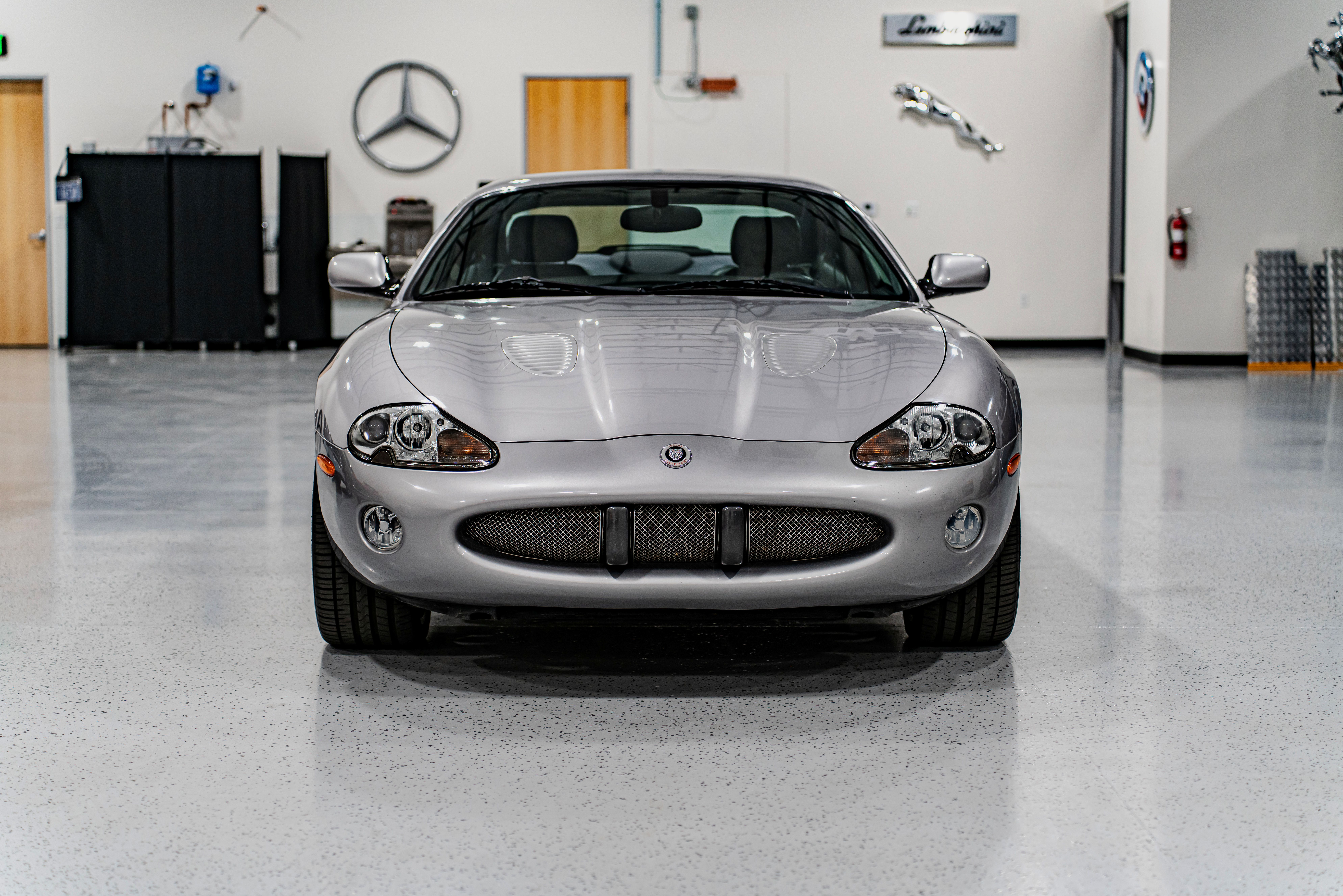 2001 Jaguar XKR