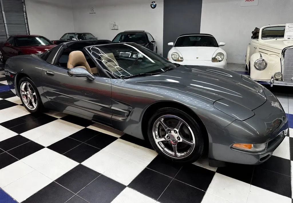 2003 Chevrolet Corvette