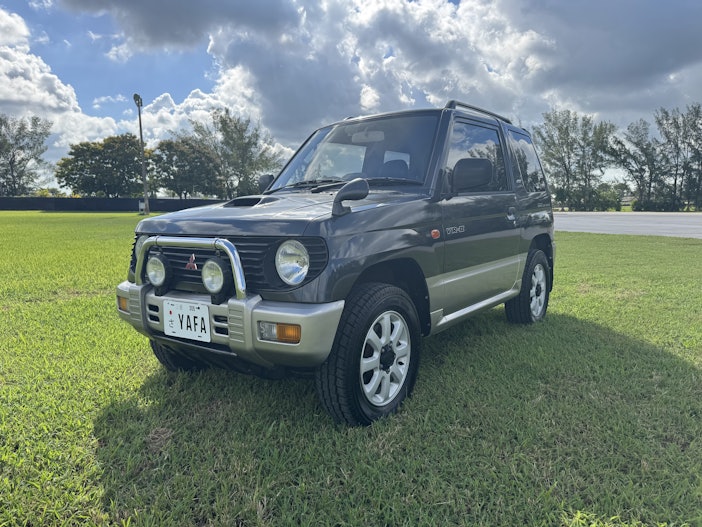 1996 Mitsubishi Pajero Mini