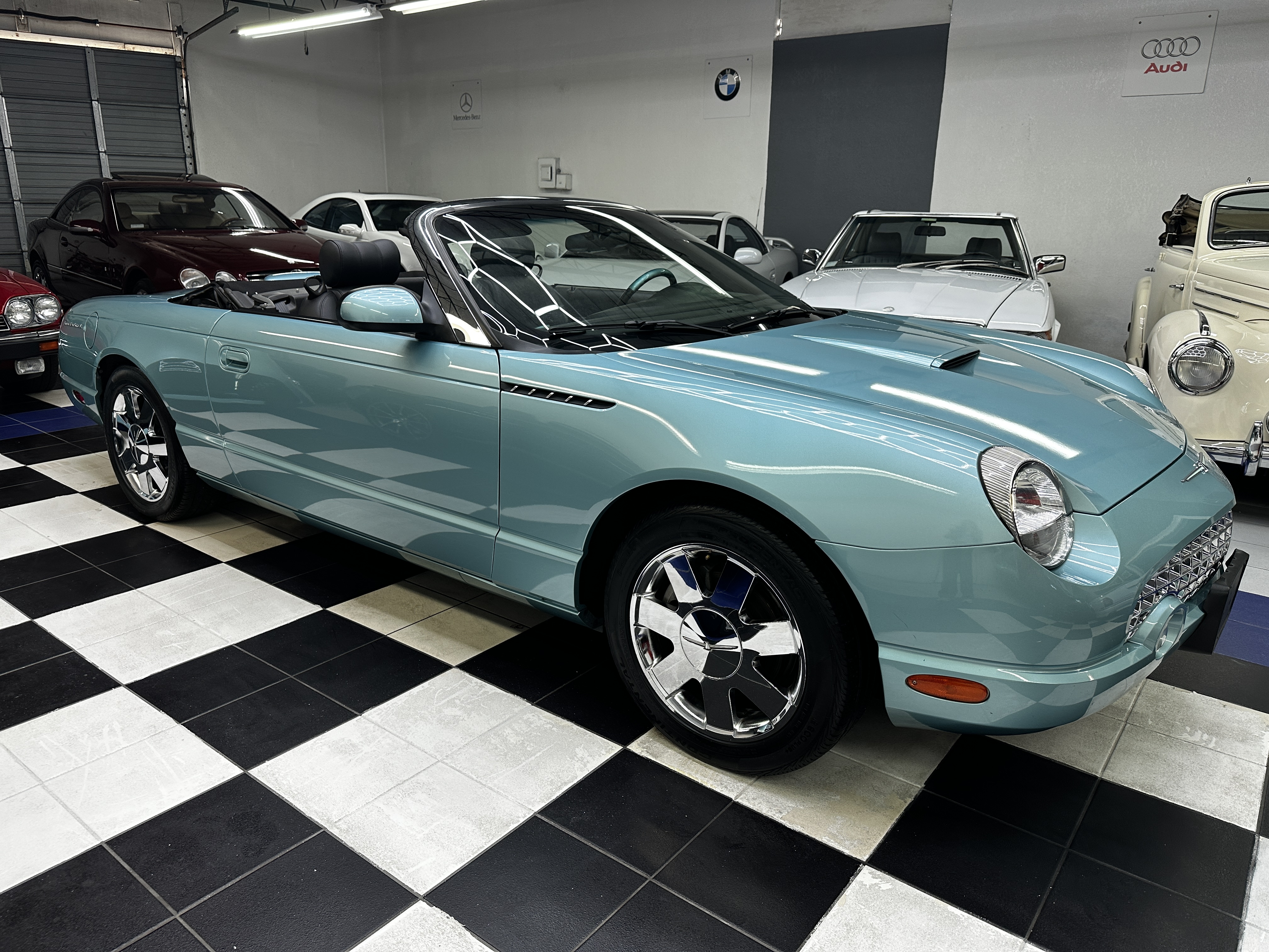 2002 Ford Thunderbird