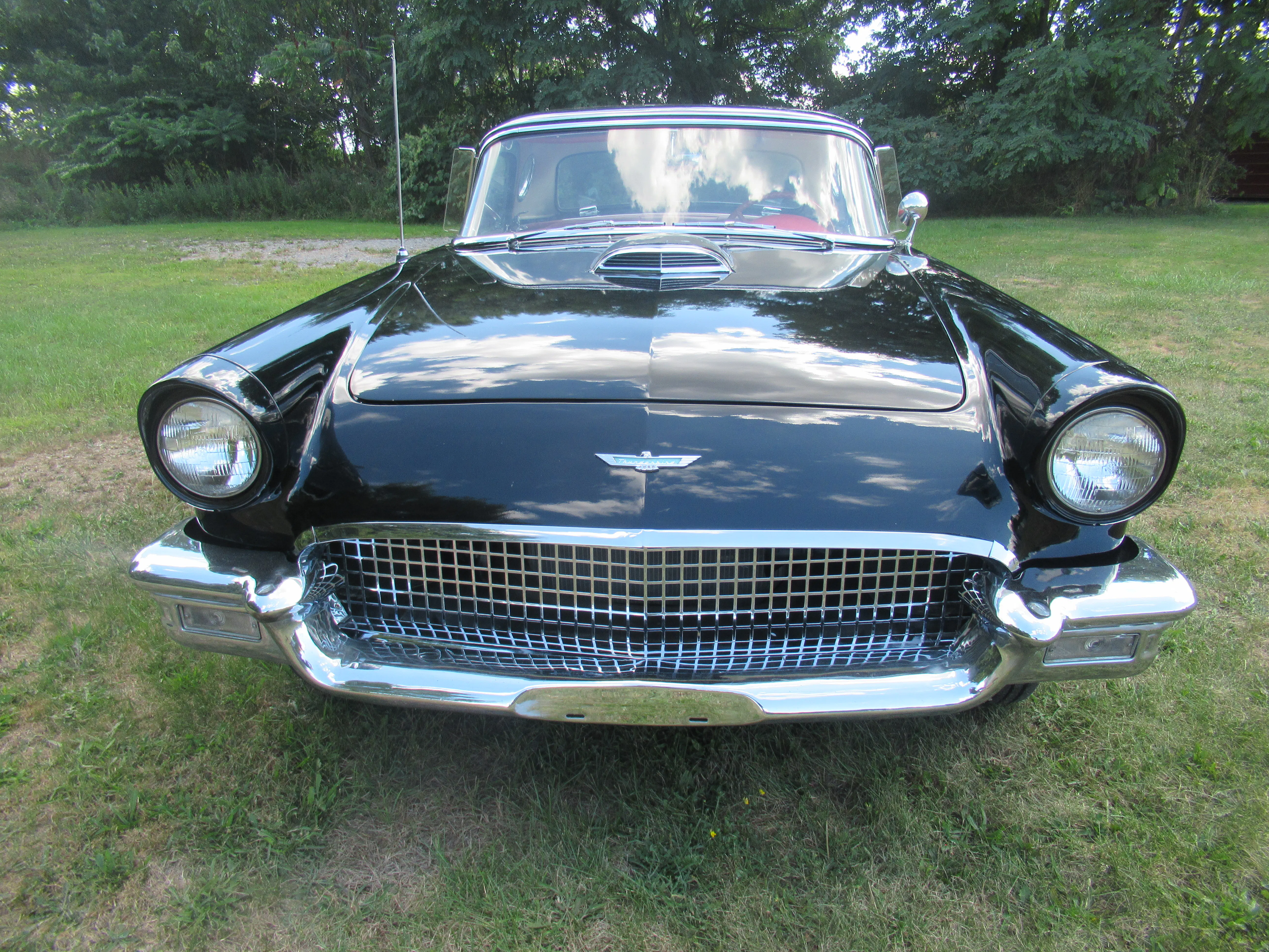 1957 Ford Thunderbird