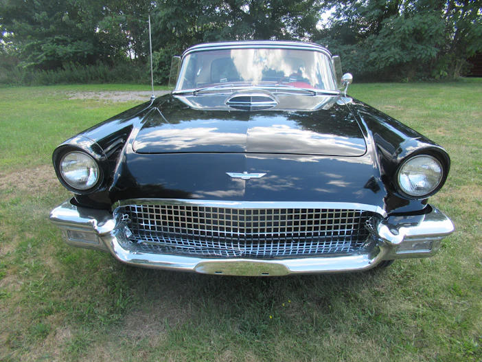 1957 Ford Thunderbird