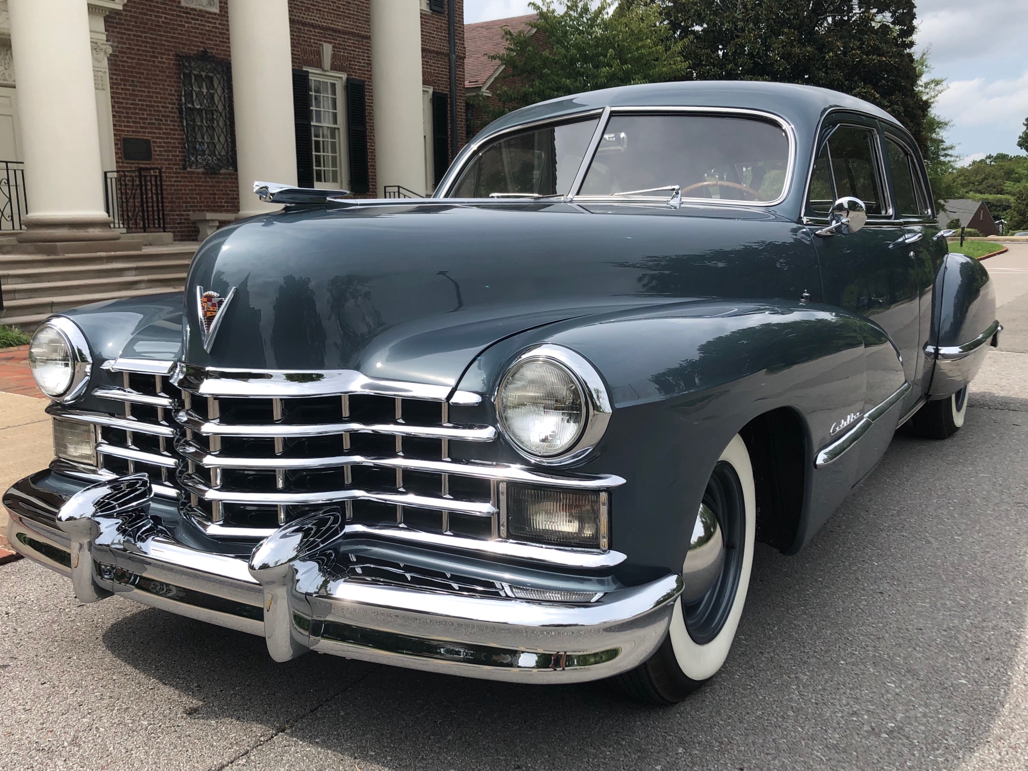 Cadillac 1947 戦前のモデルと同じカタチの1947年型キャデラック
