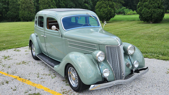 1936 Ford Deluxe